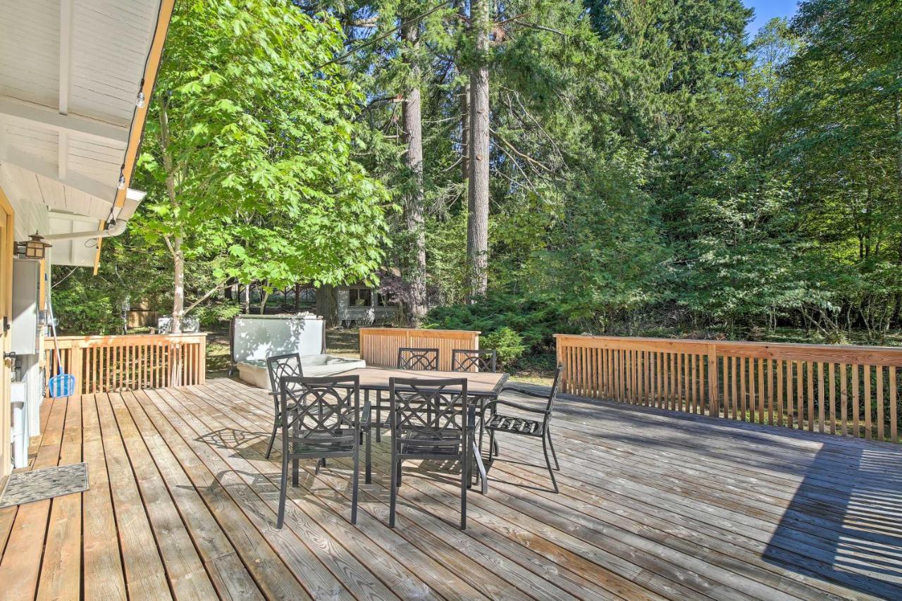Cozy Black Bear Retreat By Mount Rainier! Holiday home *