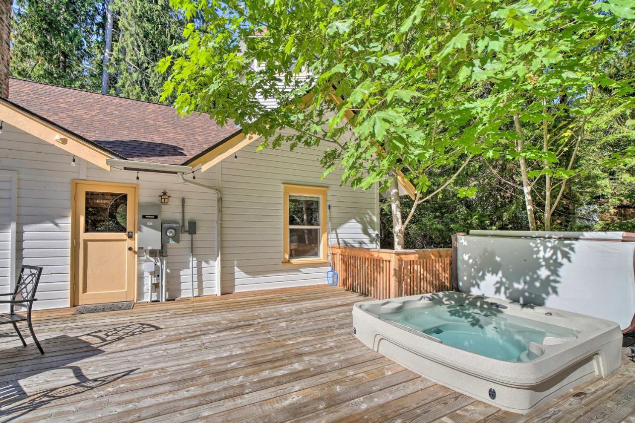 Cozy Black Bear Retreat By Mount Rainier! *